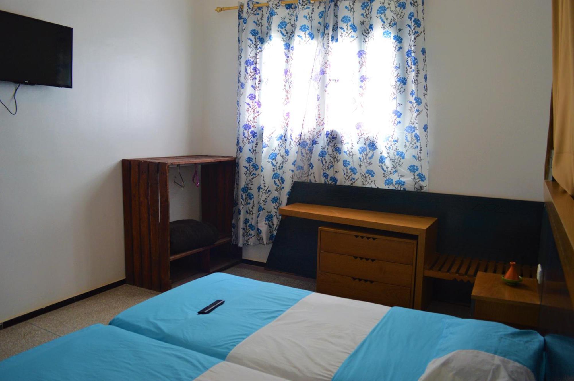 Adventurekeys Surf Yoga Cowork Bed & Breakfast ทากาเซาท์ ภายนอก รูปภาพ
