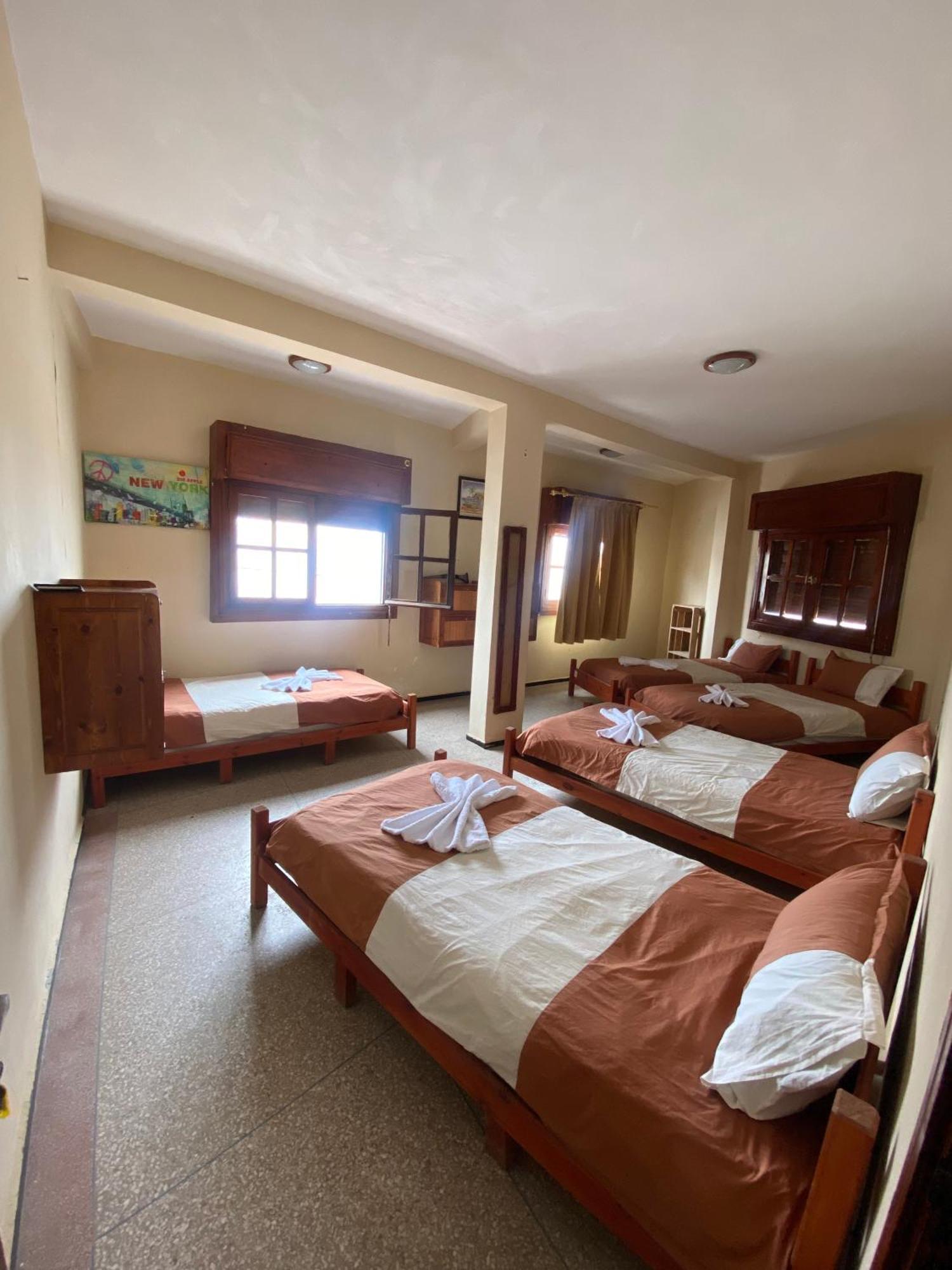 Adventurekeys Surf Yoga Cowork Bed & Breakfast ทากาเซาท์ ภายนอก รูปภาพ