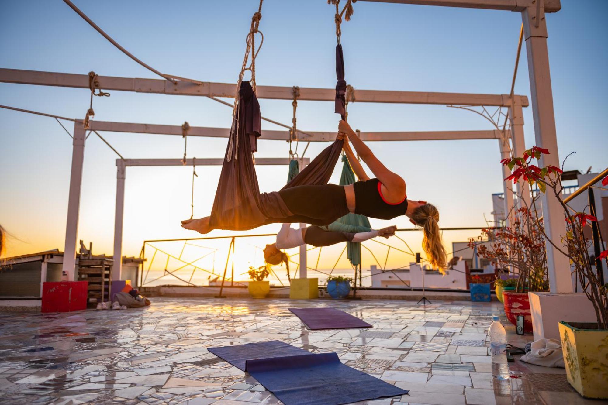 Adventurekeys Surf Yoga Cowork Bed & Breakfast ทากาเซาท์ ภายนอก รูปภาพ
