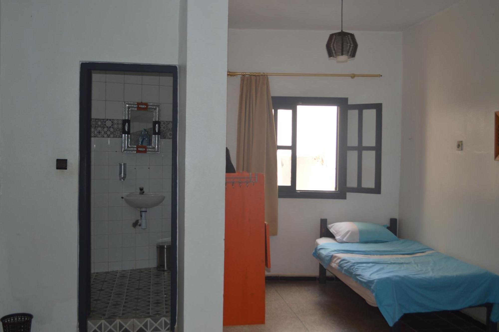 Adventurekeys Surf Yoga Cowork Bed & Breakfast ทากาเซาท์ ภายนอก รูปภาพ