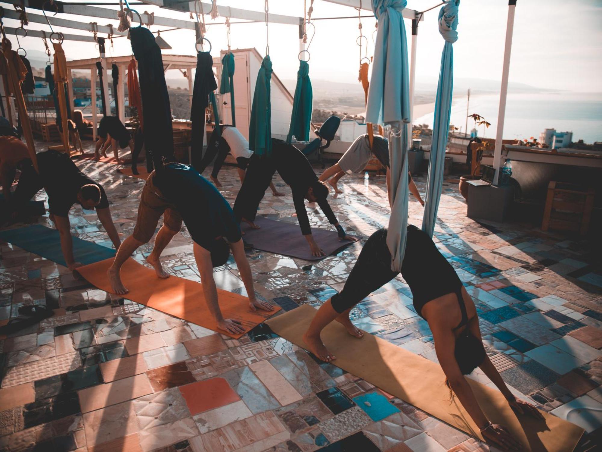 Adventurekeys Surf Yoga Cowork Bed & Breakfast ทากาเซาท์ ภายนอก รูปภาพ