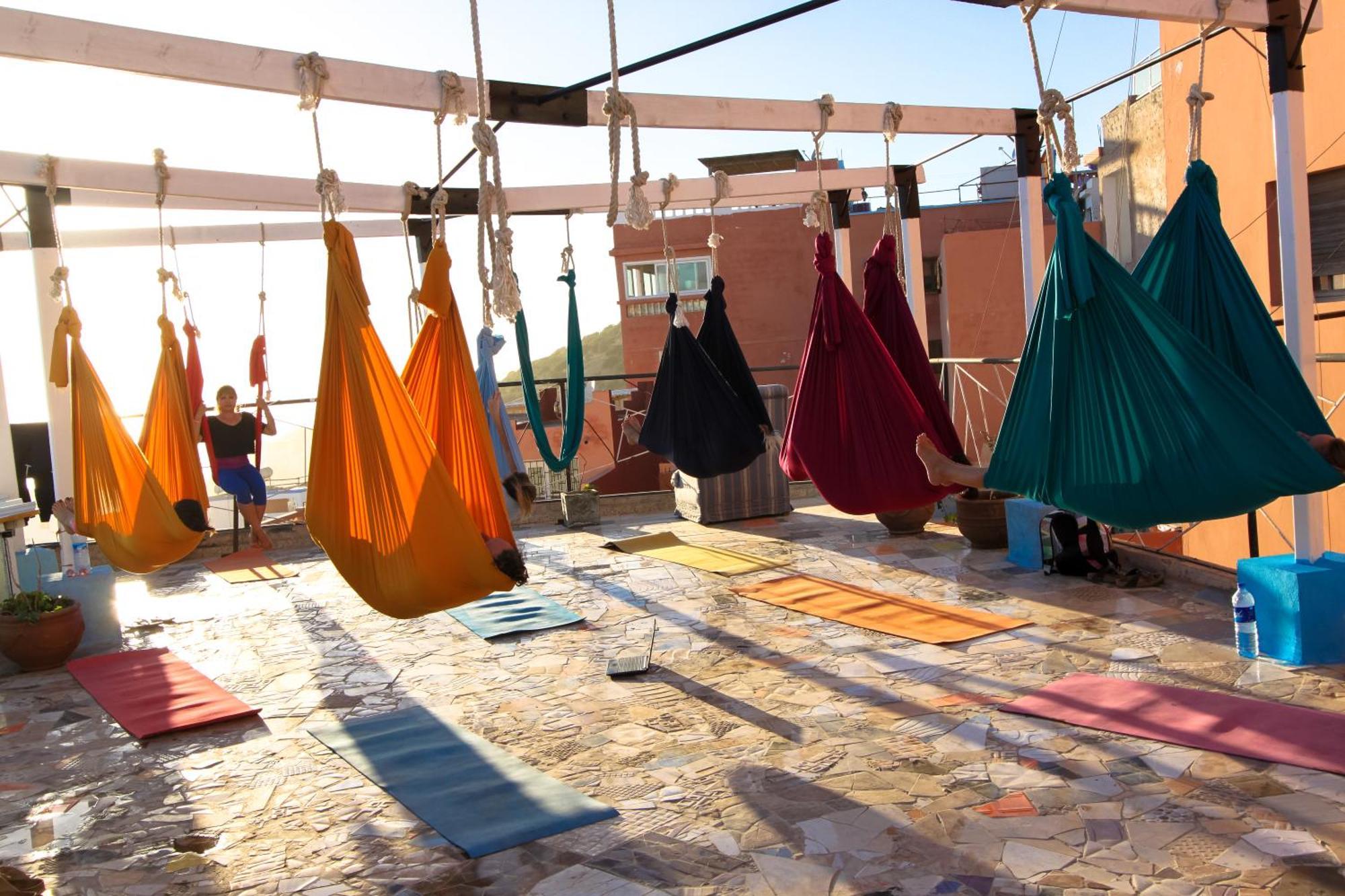 Adventurekeys Surf Yoga Cowork Bed & Breakfast ทากาเซาท์ ภายนอก รูปภาพ